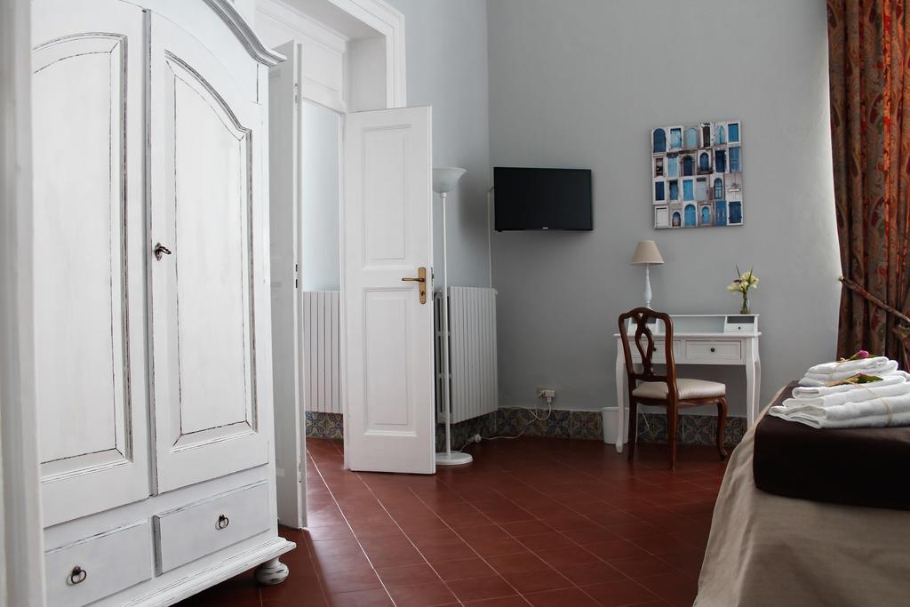 Palazzo Bianchi Domus Holidays Trani Dış mekan fotoğraf