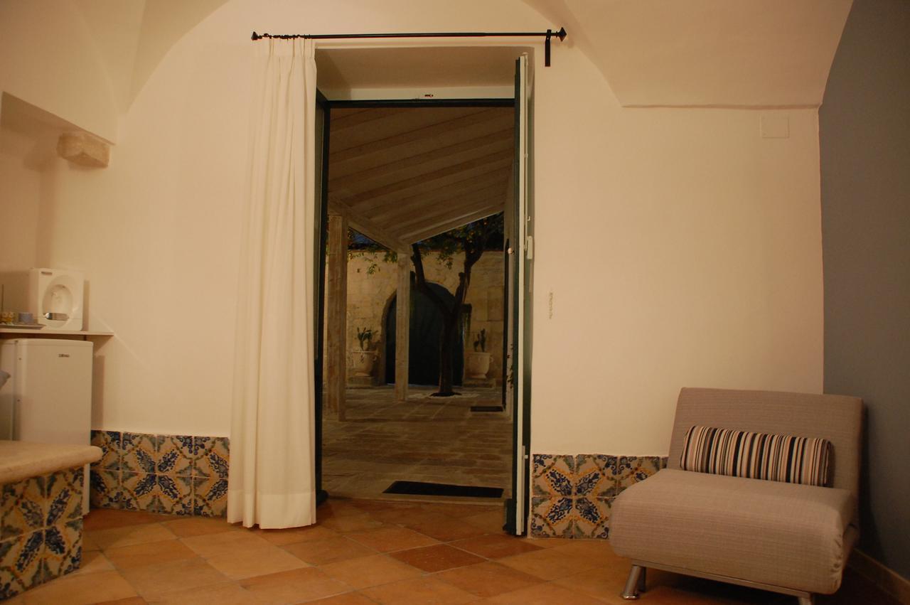 Palazzo Bianchi Domus Holidays Trani Dış mekan fotoğraf