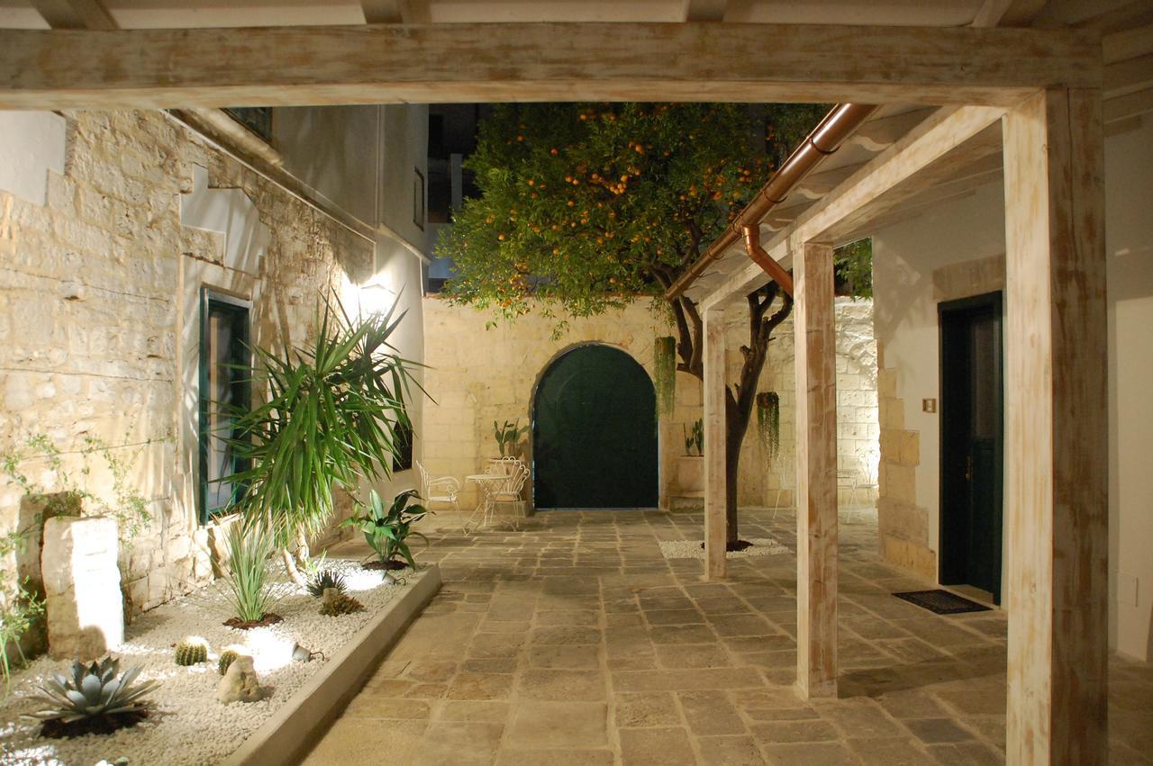 Palazzo Bianchi Domus Holidays Trani Dış mekan fotoğraf